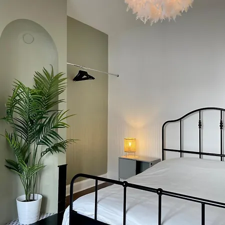 Apartament Nancy, Appartement, Equipe